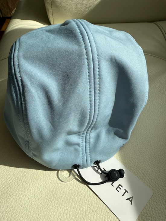 Athleta Cold‎ Weather Train Cap main image 4